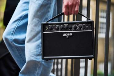 Mini guitar amps are now more powerful than ever; useful whether you are a pro or just a beginner. Let's check out the best options for 2025.
