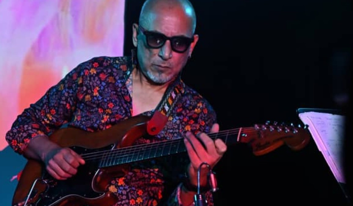 Indian Guitar Players